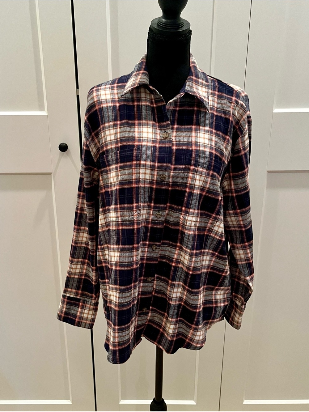 NWT Old Navy Black/Cream/Orange Plaid Button-Down Shirt Fall Cozy Plaid Size M
